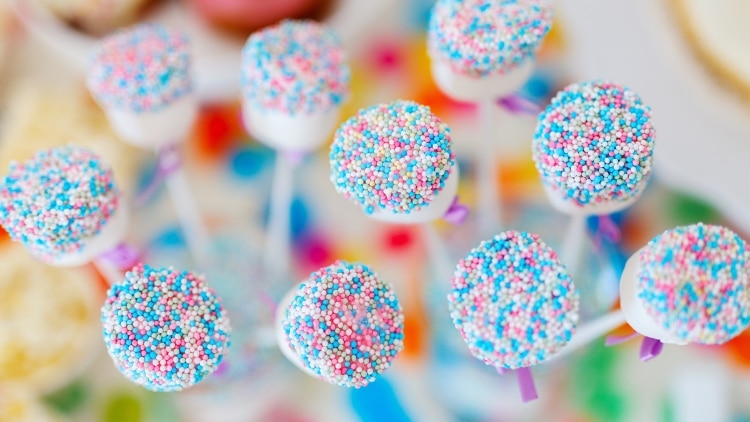 Marshmallow pops