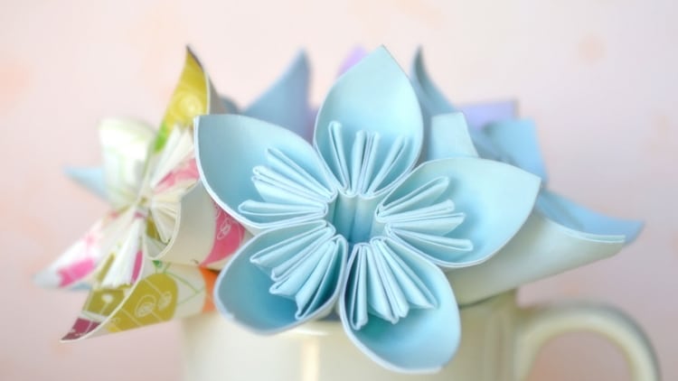 baby shower origami flower